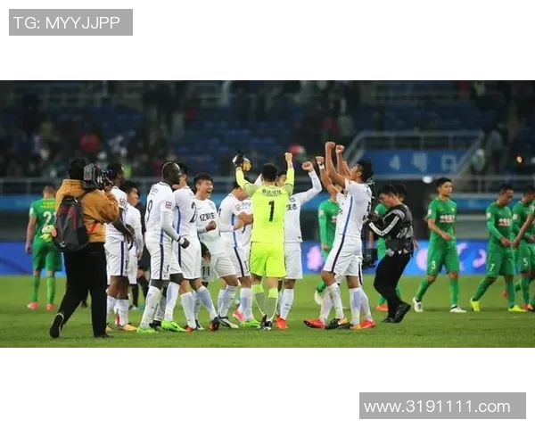 恒大与泰达首发阵容解析谁能在这场对决中占据优势